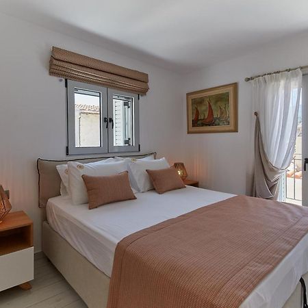 Euphoria House Villa Poros Town Luaran gambar